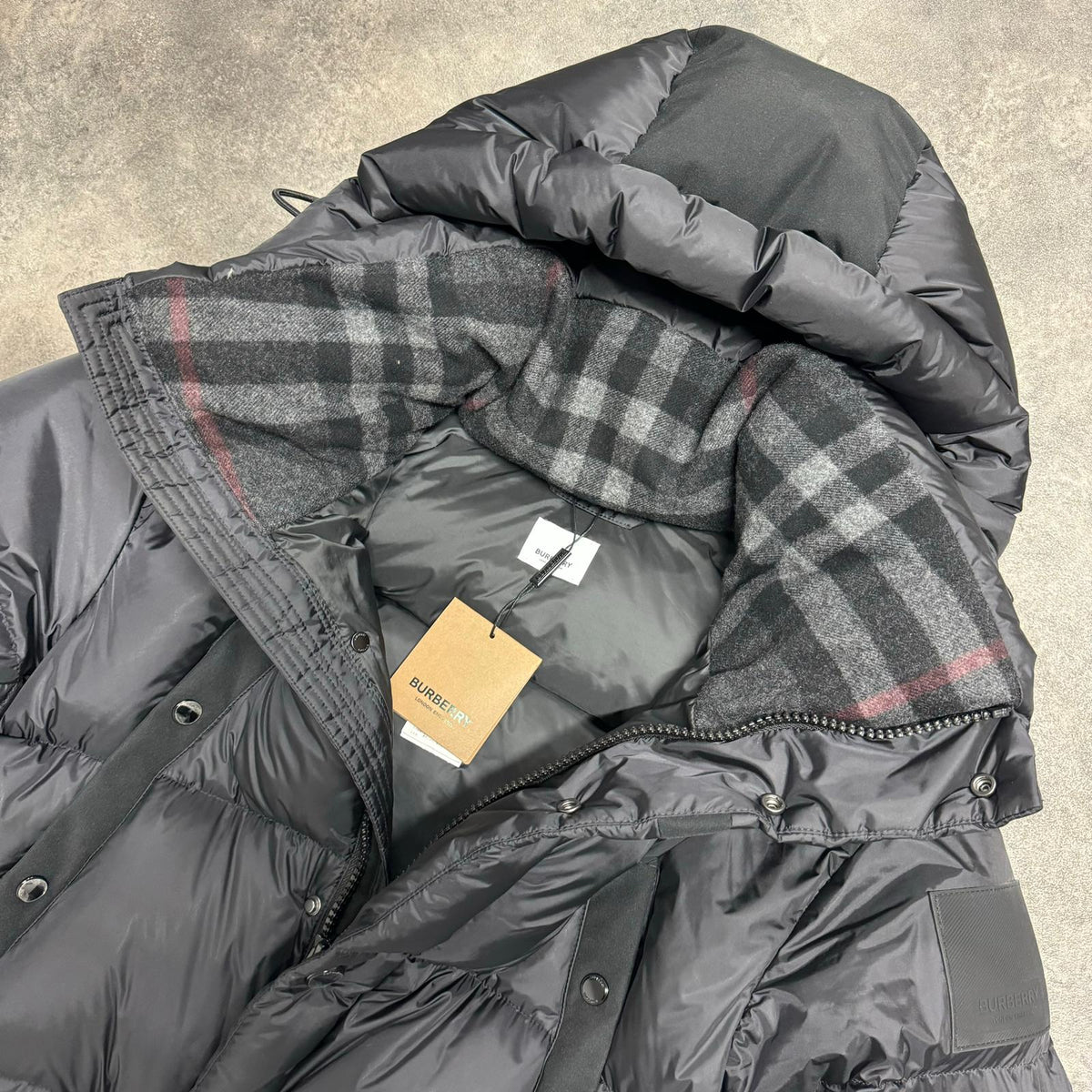 BURBERRY CHECK COLLAR DD HOODED PUFFER JACKET BLACK