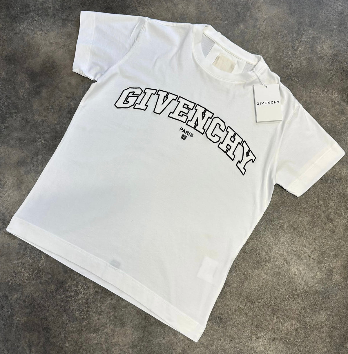 GIVENCHY SPELL OUT LOGO T-SHIRT WHITE I