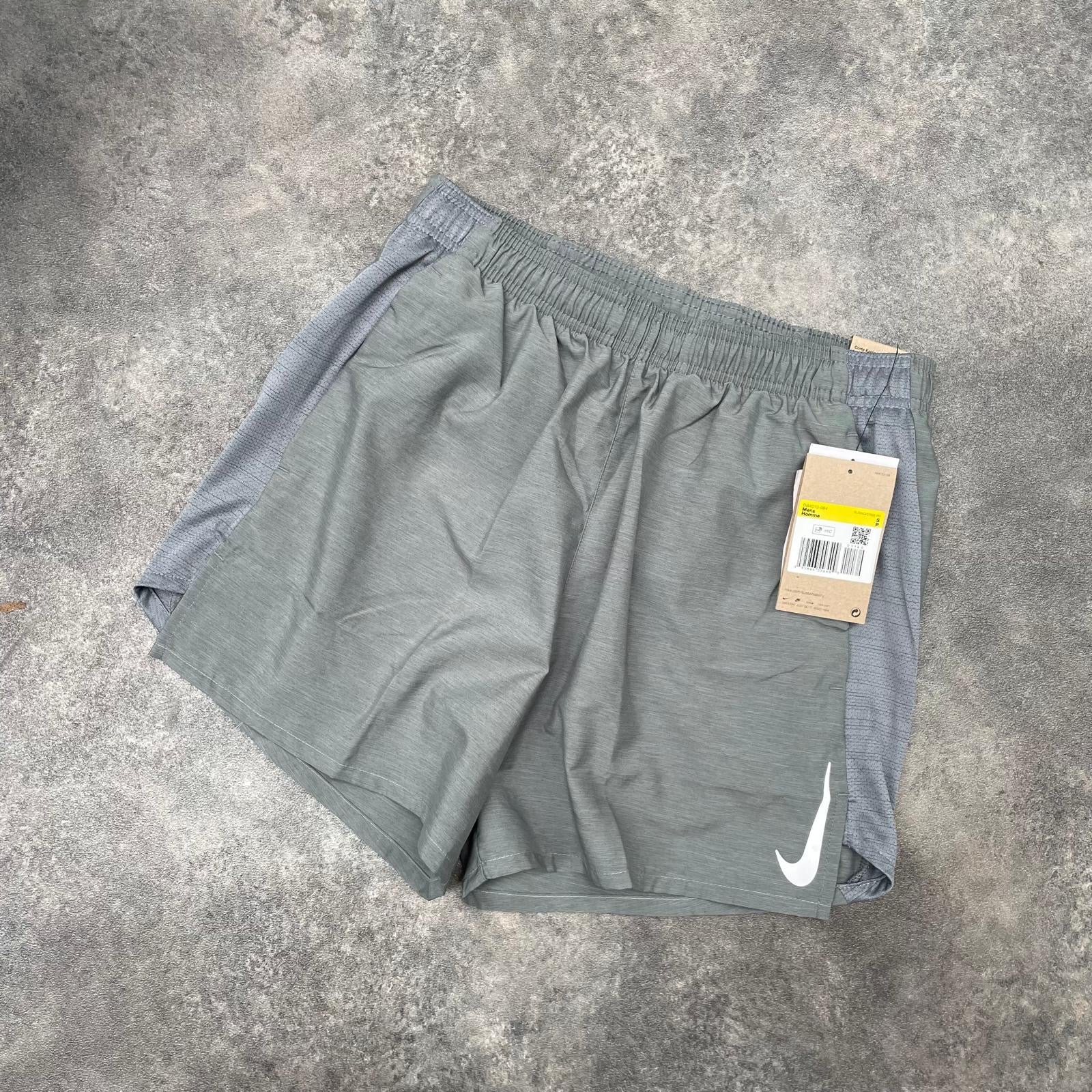 NIKE DRI FIT MENS GYM TRAINING SHORTS GREY