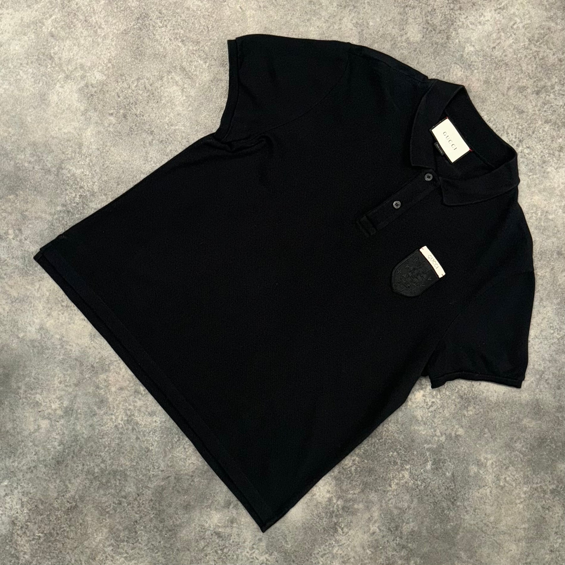 GUCCI SHIELD LOGO POLO SHIRT BLACK (USED)