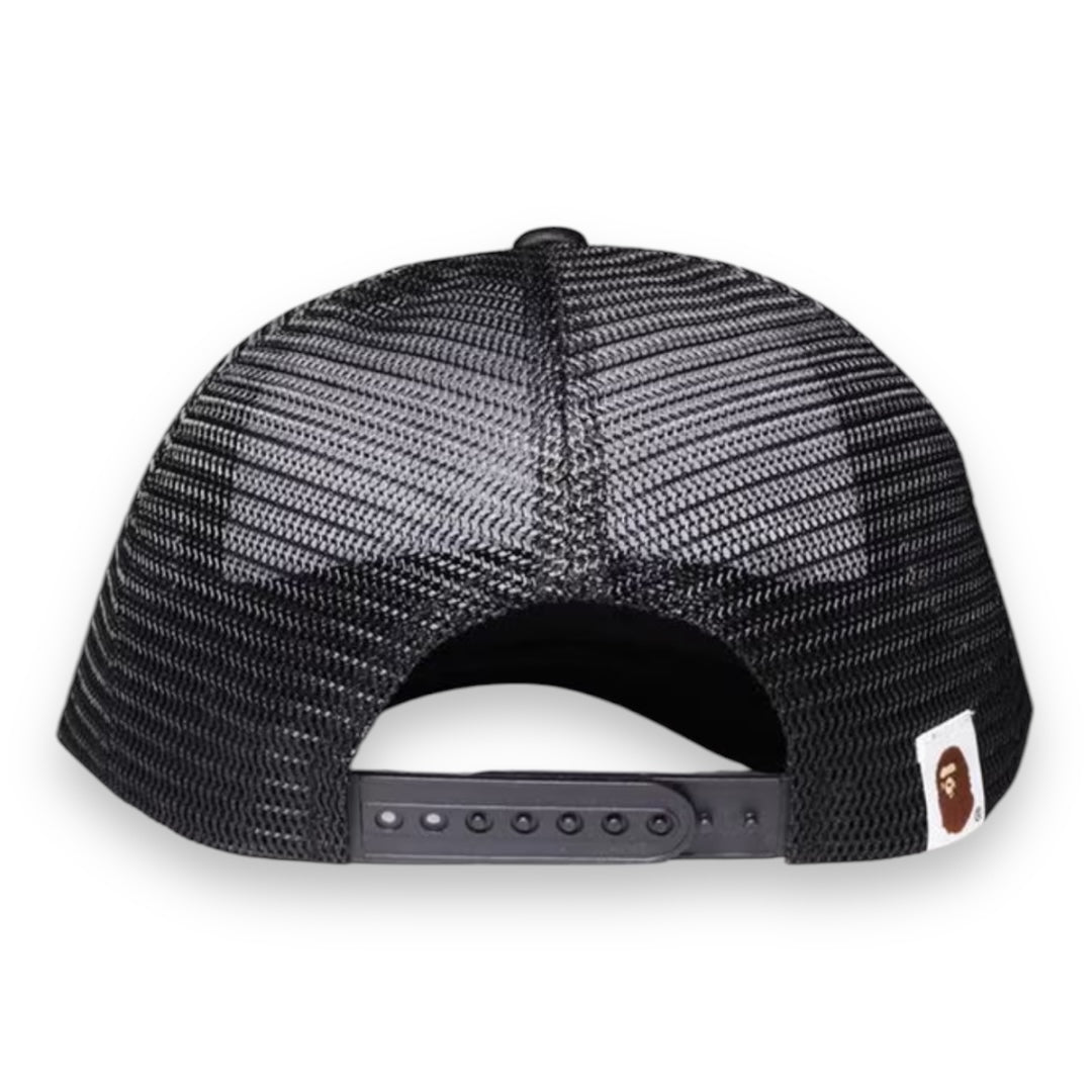 A BATHING APE APE TRUCKER CAP BLACK