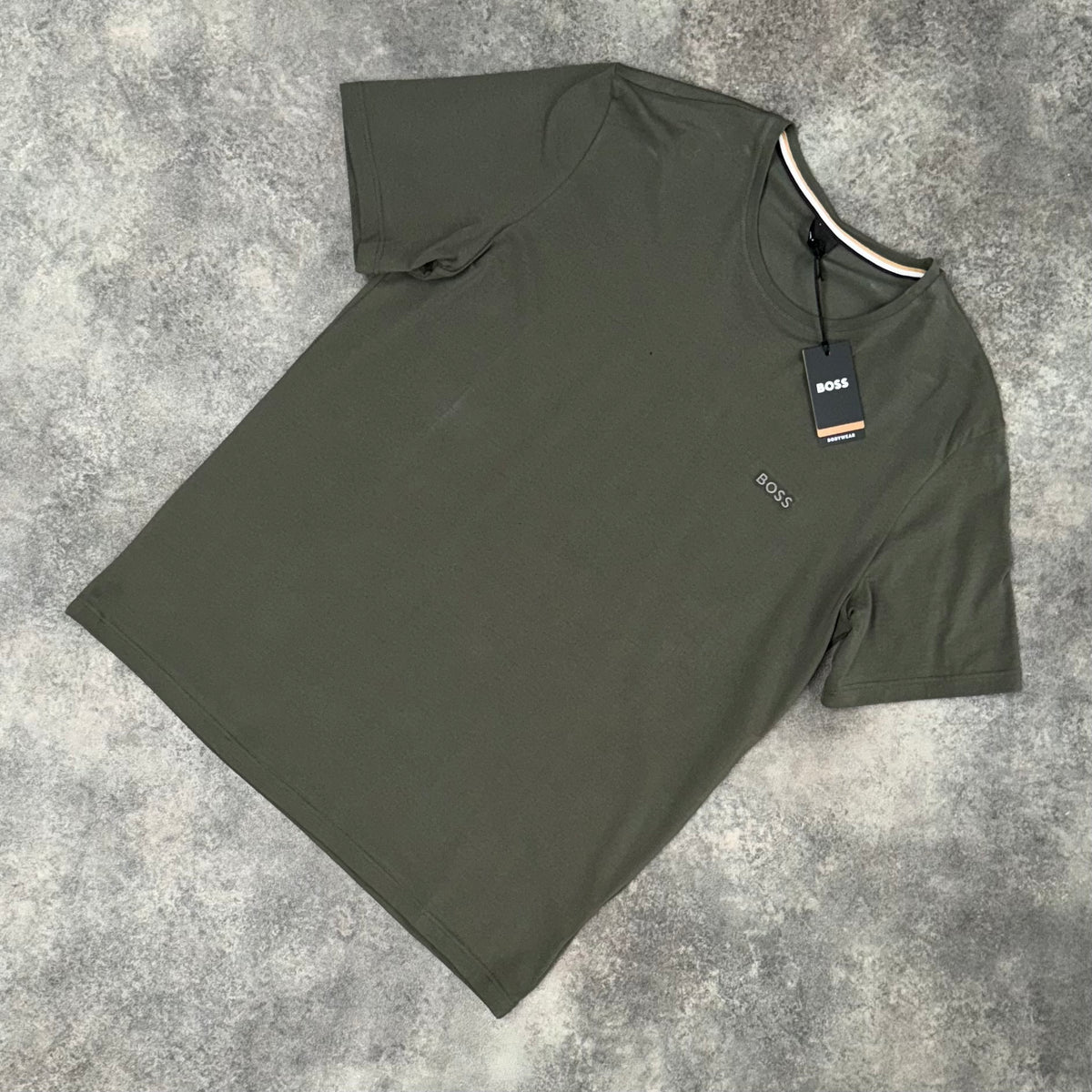 HUGO BOSS SMALL LOGO T-SHIRT KHAKI * SALE *