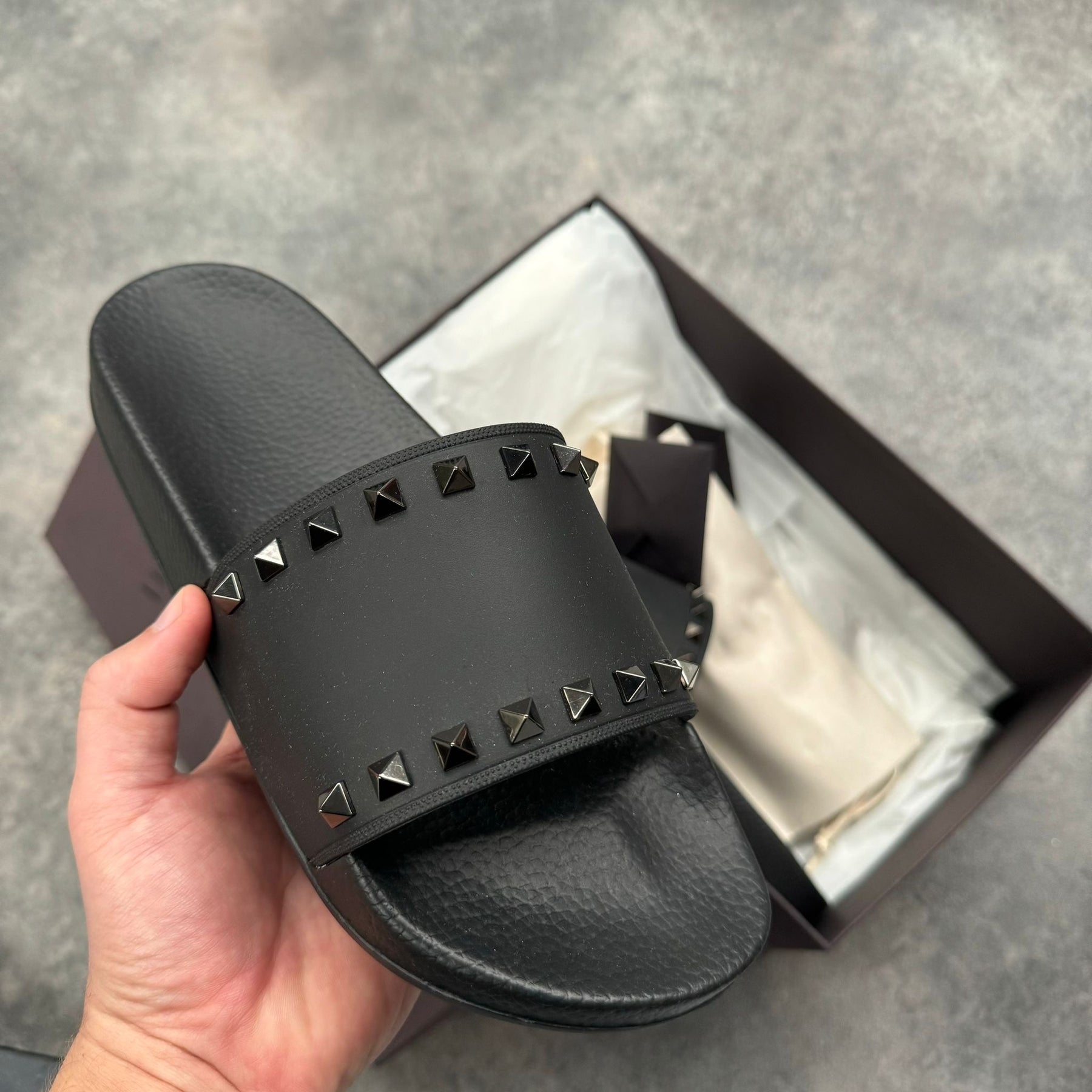 VALENTINO ROCKSTUD SLIDERS BLACK