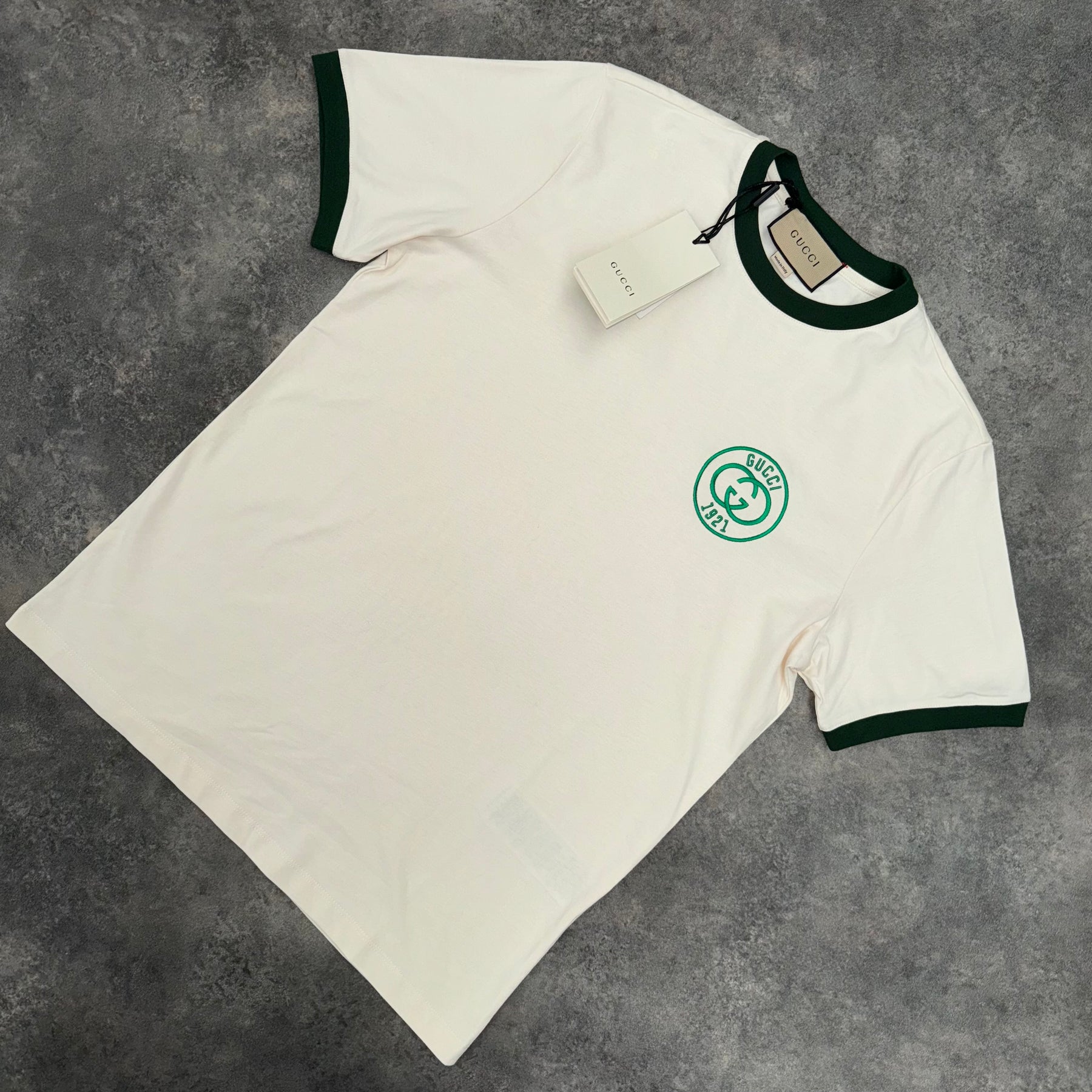 GUCCI GG 1921 BADGE T-SHIRT WHITE