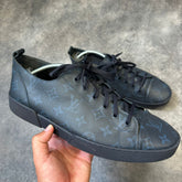 LOUIS VUITTON MATCH UP LOW TRAINERS NAVY (USED)