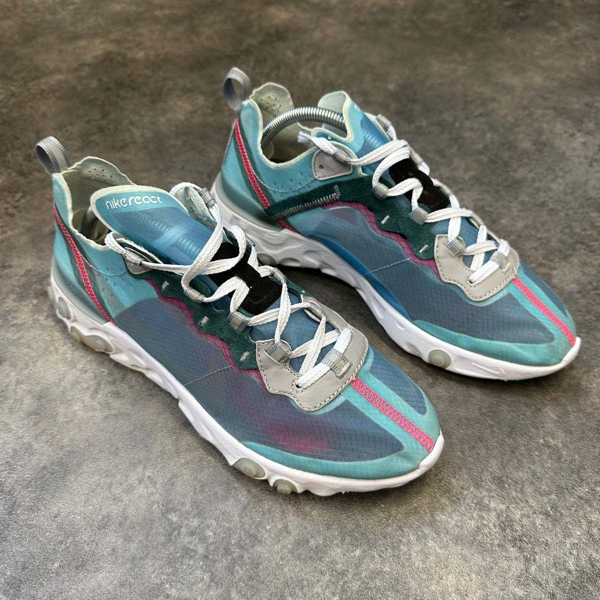 NIKE AIR MAX REACT 87 ELEMENT BLUE TINT (USED)