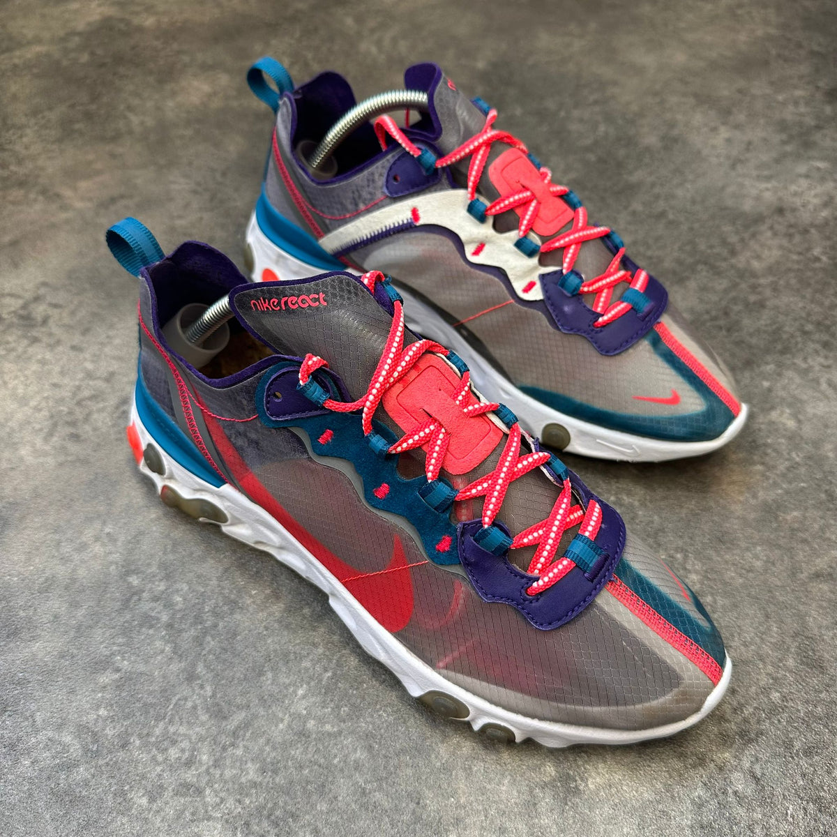 NIKE AIR MAX 87 REACT RED ORBIT TRAINERS (USED)