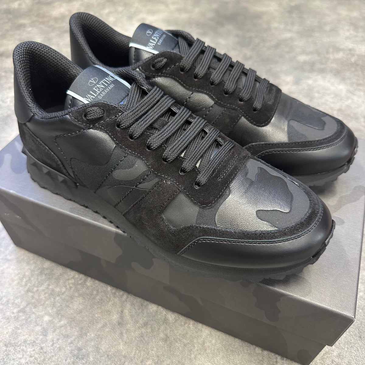 VALENTINO ROCKRUNNER LEATHER CAMO TRAINERS BLACK