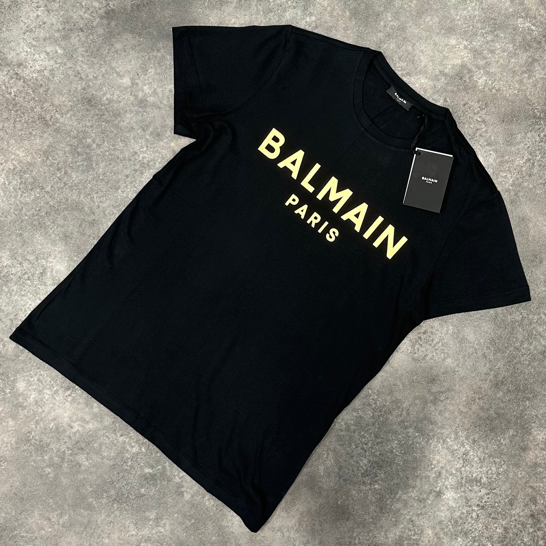 BALMAIN PARIS GOLD TEXT LOGO T-SHIRT BLACK