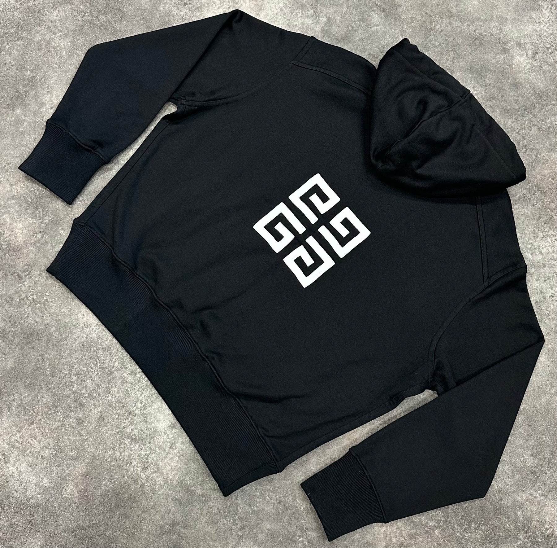 GIVENCHY SPELL OUT EMBROIDERED LOGO OTTH HOODIE BLACK